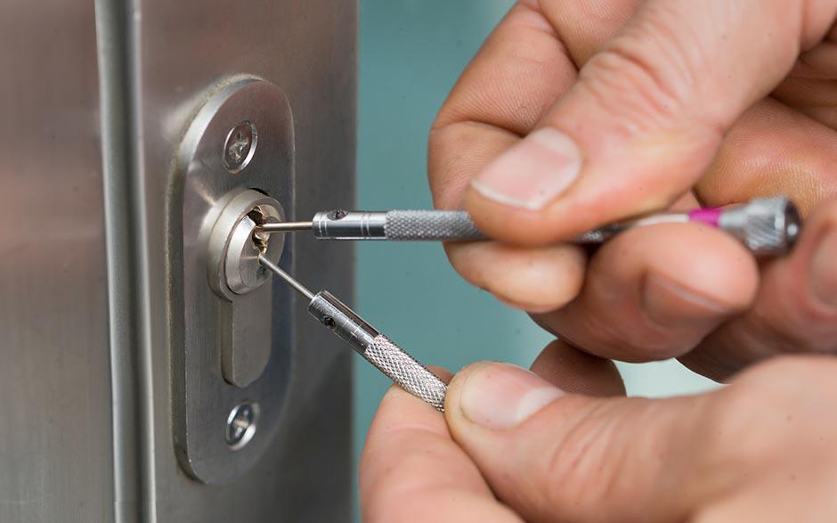 ouvrir une porte Bouffémont
